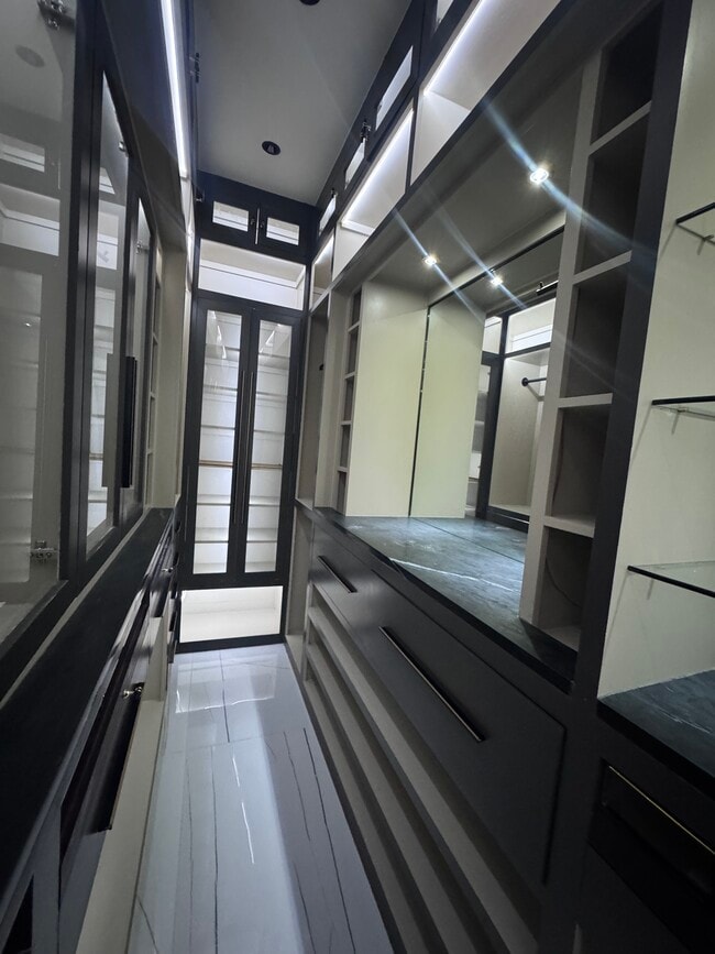 Foto del edificio - 451 Dewar Dr