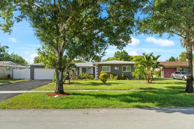 Building Photo - 4777 NW 5th St