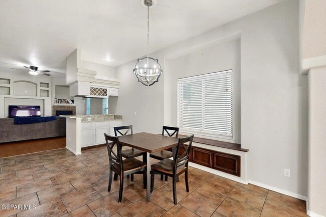 Foto del edificio - 3044 Tierra Fresno Dr