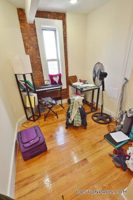 Primary Photo - 133 Peterborough St