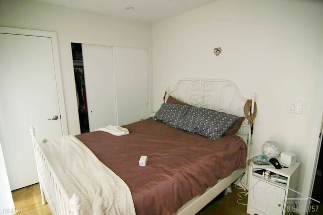 Foto del edificio - 42 N 1st St