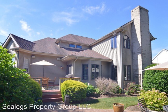 Building Photo - 6 br, 3.5 bath House - 39 Bluejay Drive