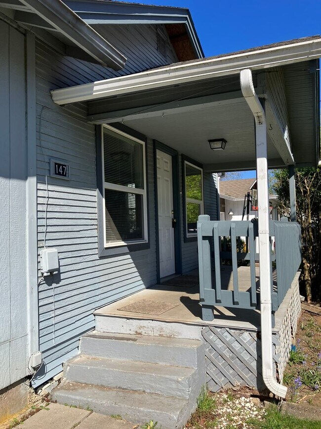 Building Photo - Ranch Style Home in Camas - Walking Distan...