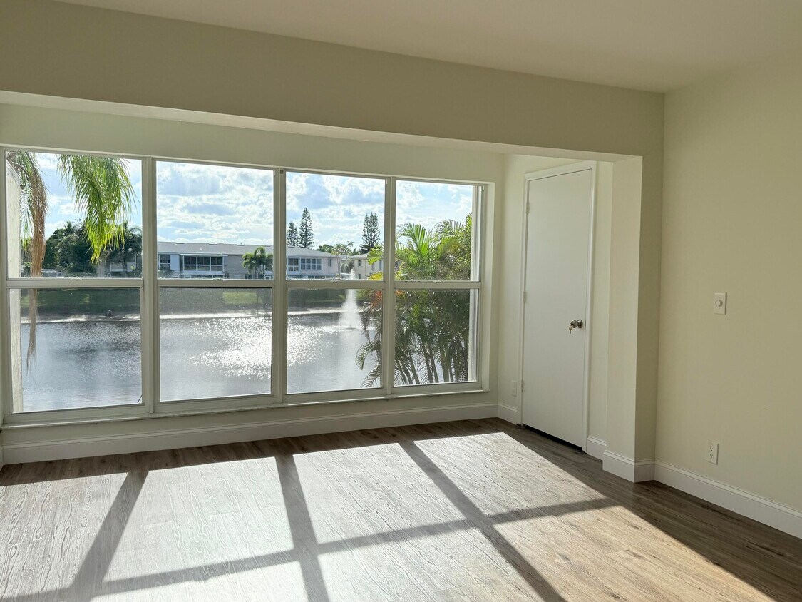 Foto principal - 1340 NW 18th Ave