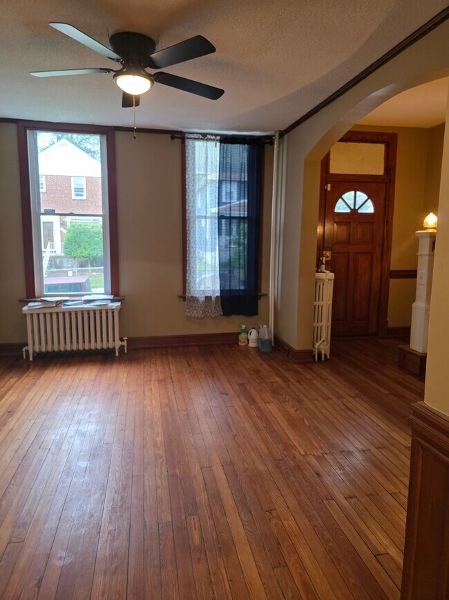 Photo - 4002 Belwood Ave House