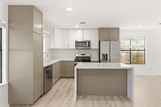 Foto del edificio - 1707 Yucca Ln