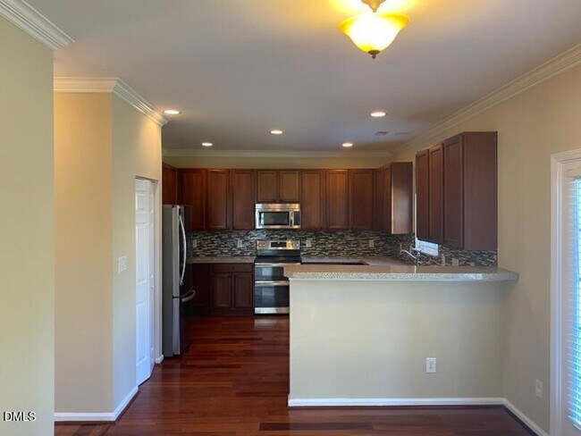 Foto del edificio - 105 Saltybrook Ln