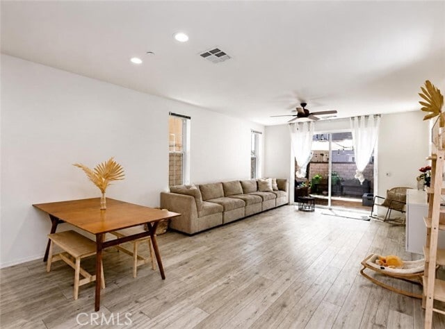 Building Photo - 2772 E Kennedy Privado