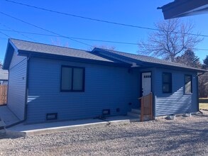 Building Photo - 1805 Beck Ave