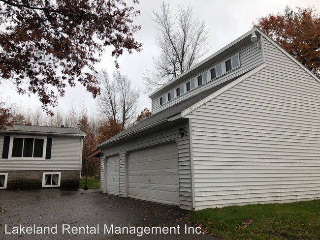 Building Photo - 4 br, 2 bath House - 6898 E Rapids Rd