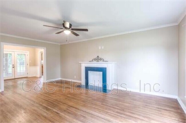 Foto del edificio - 1446 S Erie Ave