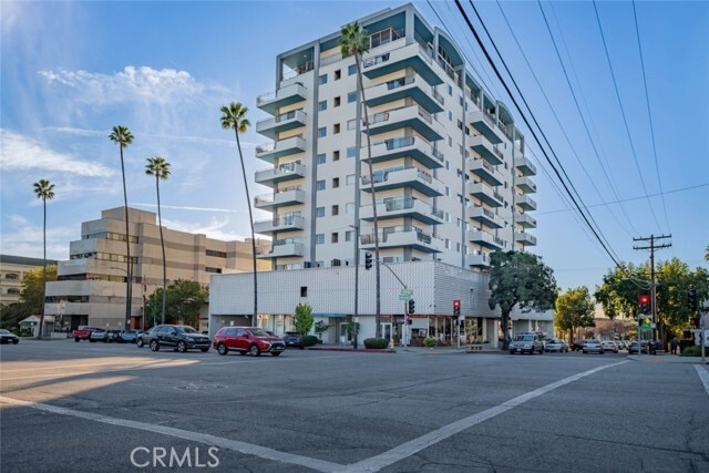 Foto del edificio - 1155 N Brand Blvd