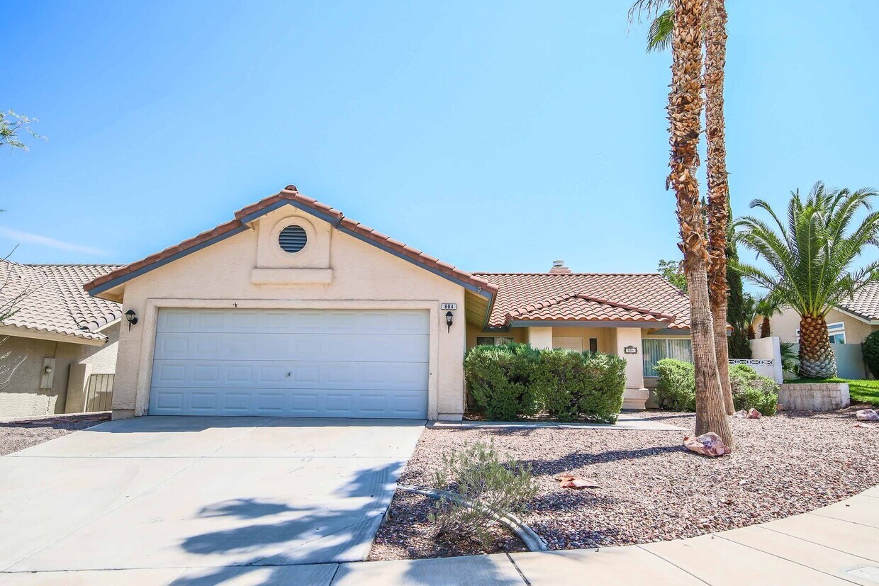 Primary Photo - Charming Cul-de-Sac Home Awaits!