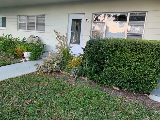 Foto del edificio - 2292 Costa Rican Dr