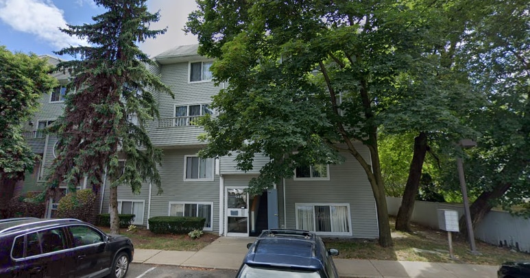 Building Photo - 148 North Beacon St