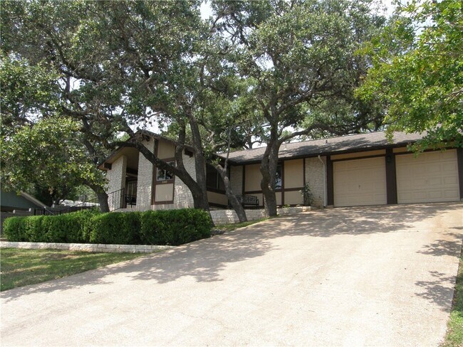 Building Photo - 7102 Stone Ledge Cir