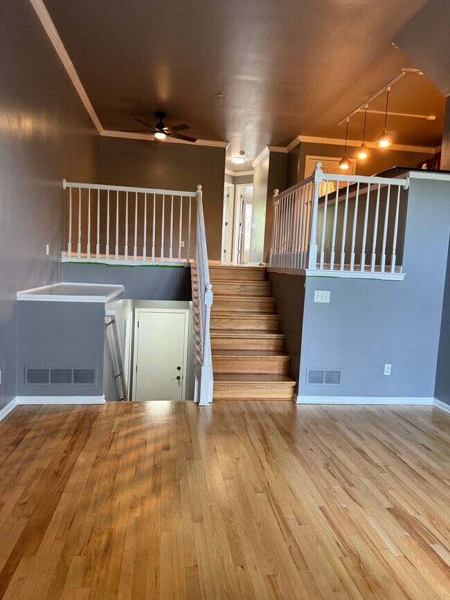 Building Photo - 2992 Barclay Way