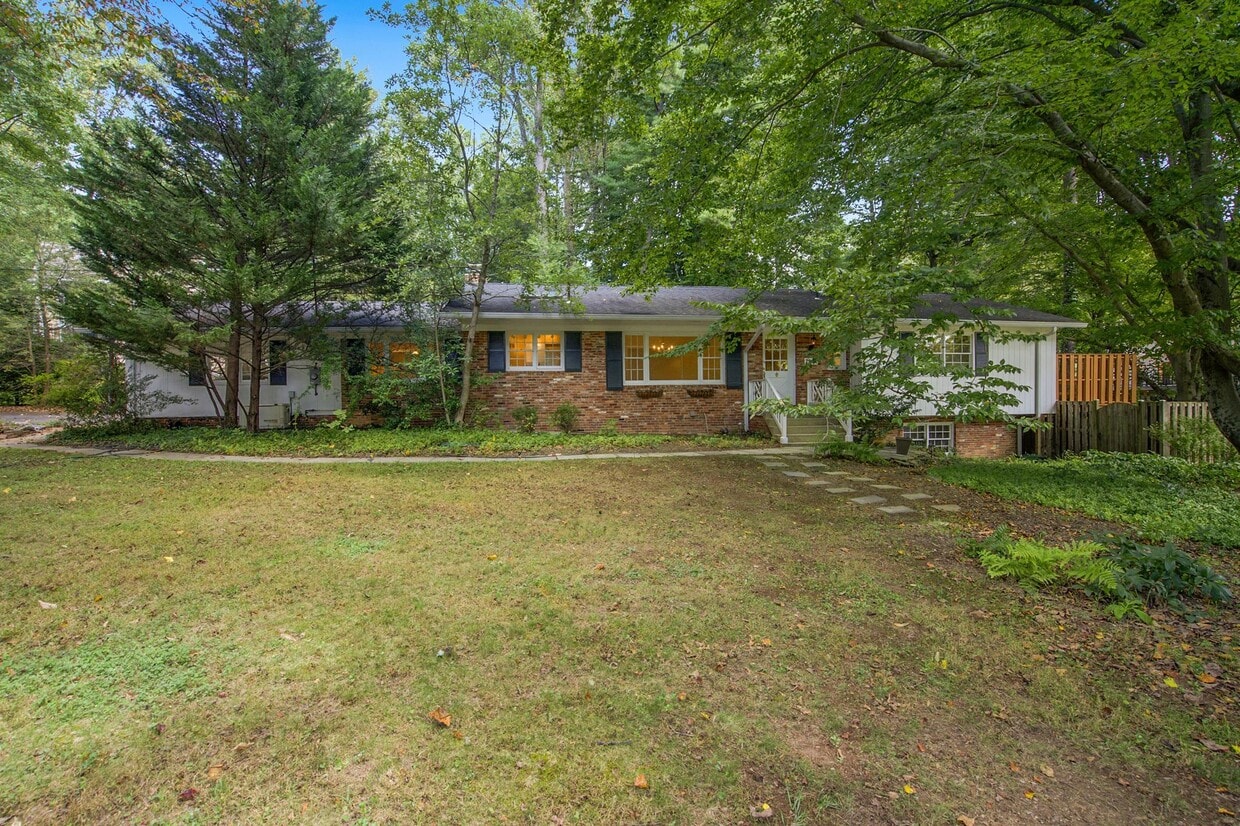 7905 Carteret Rd, Bethesda, MD 20817 House Rental in Bethesda, MD