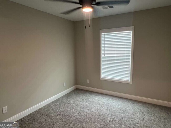 Foto del edificio - 403 Madison Ave