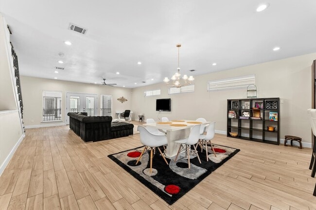 Photo - 3045 Clinton Dr Townhome