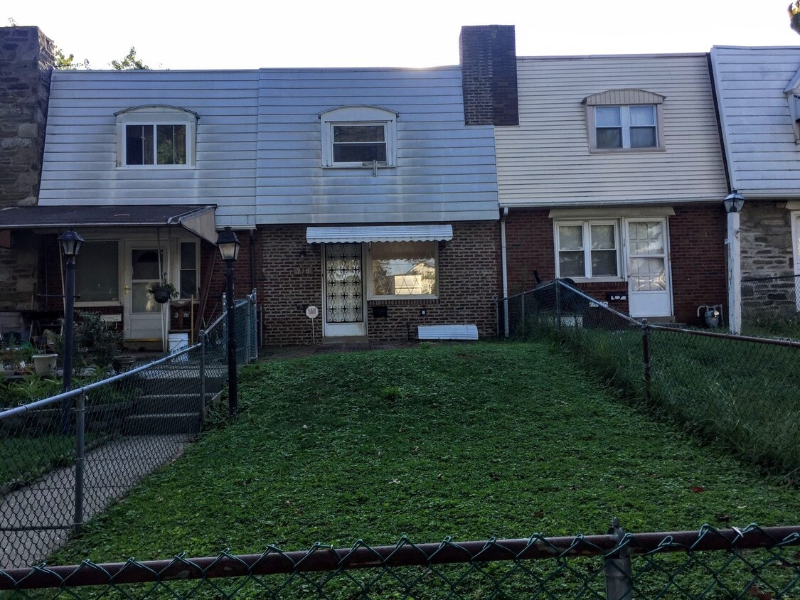 Foto principal - Very cute-2 bedroom home-Upper Darby