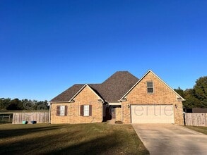 Building Photo - 201 County Rd 4063