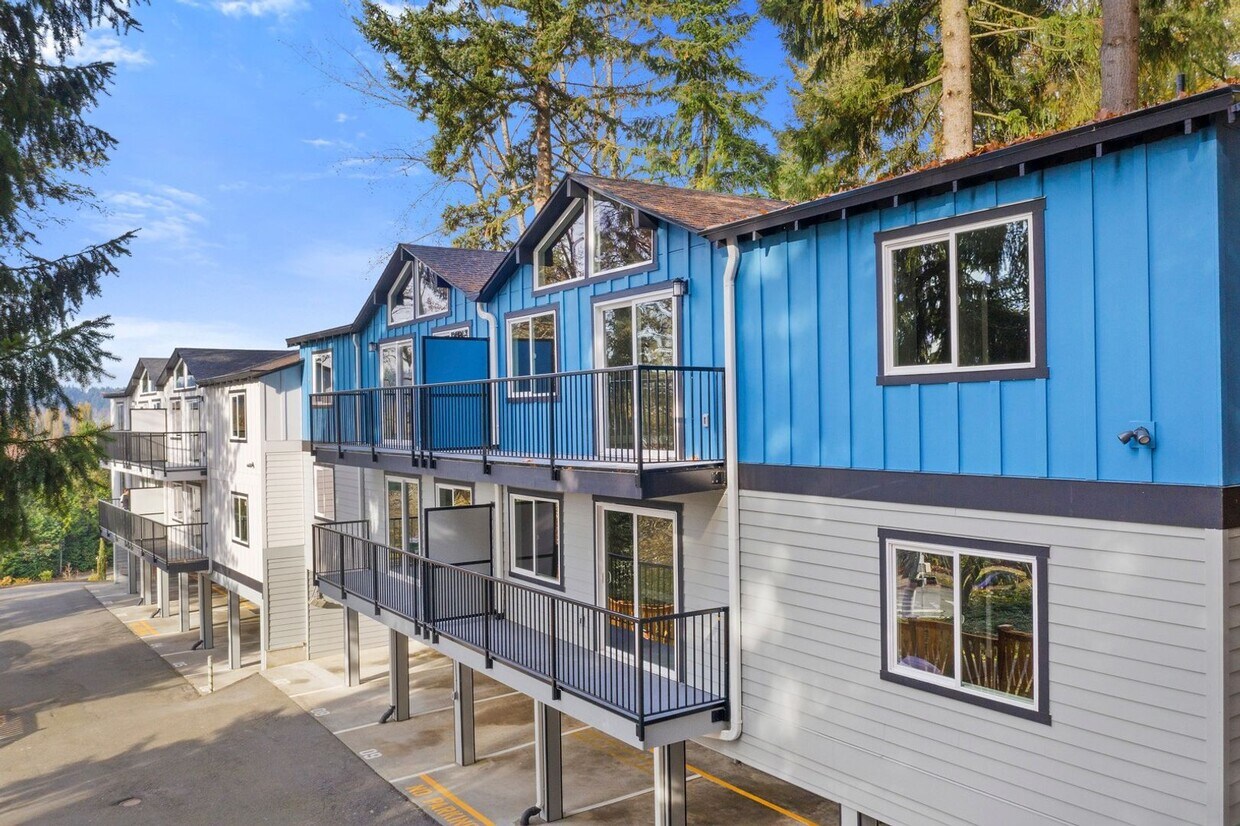 Foto principal - 9110 Redmond - Woodinville Rd NE