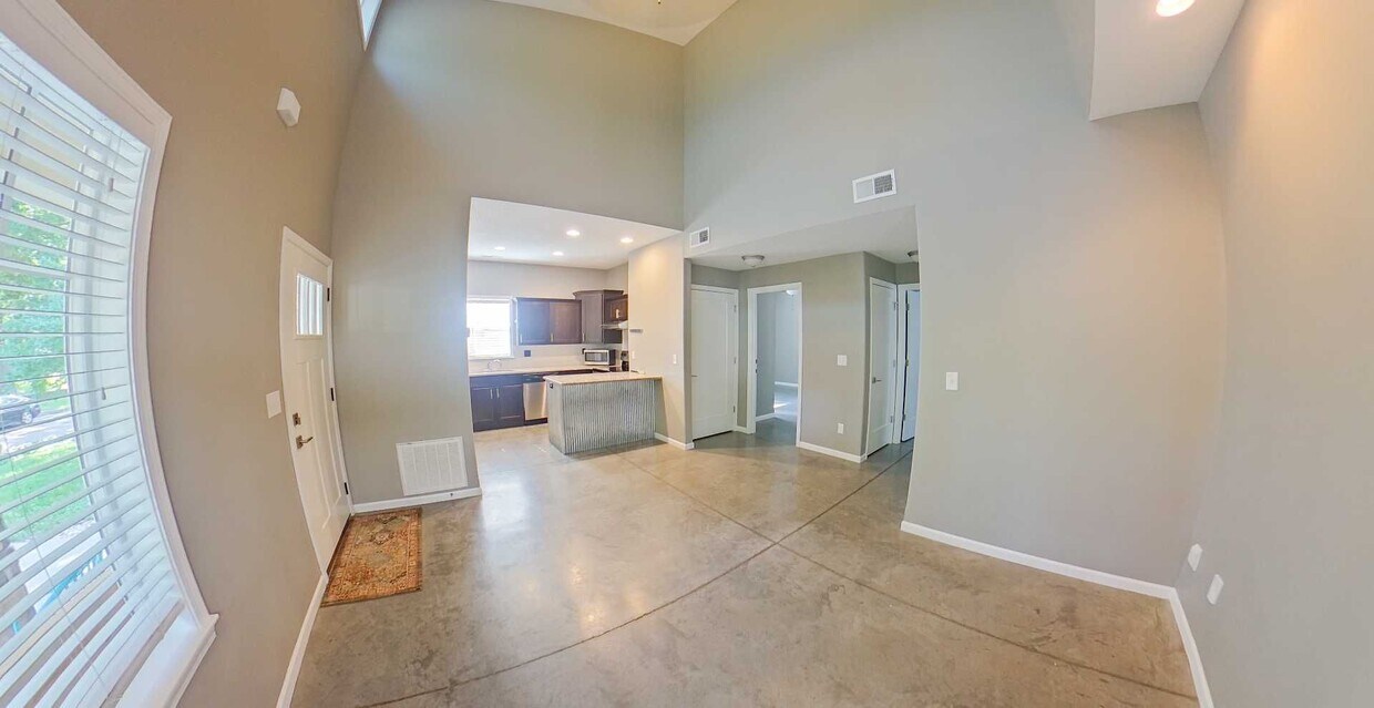 Foto principal - 910 Osage St