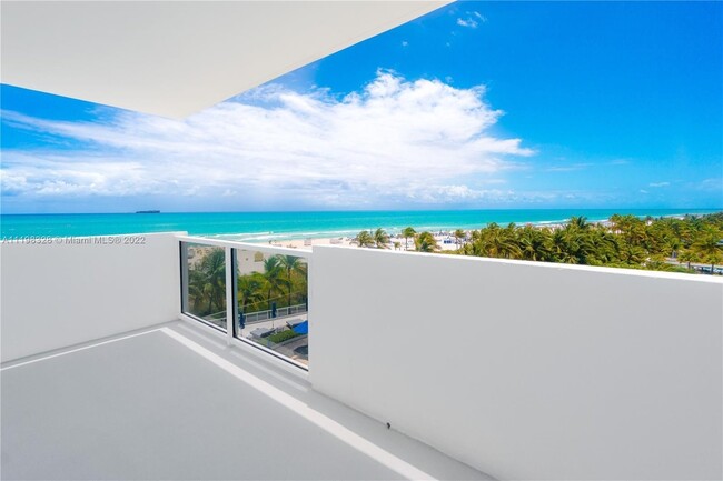 Spectacular Ocean view with Balcony in south beach - 100 Lincoln Rd