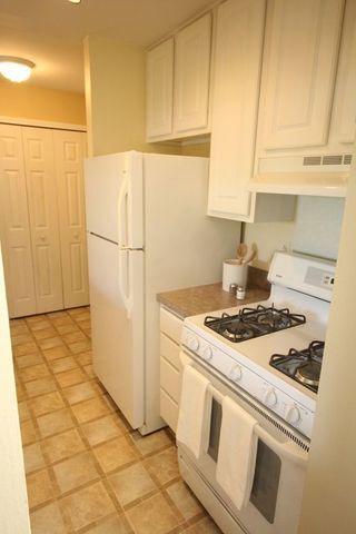 Building Photo - 1855 Tall Oaks Dr