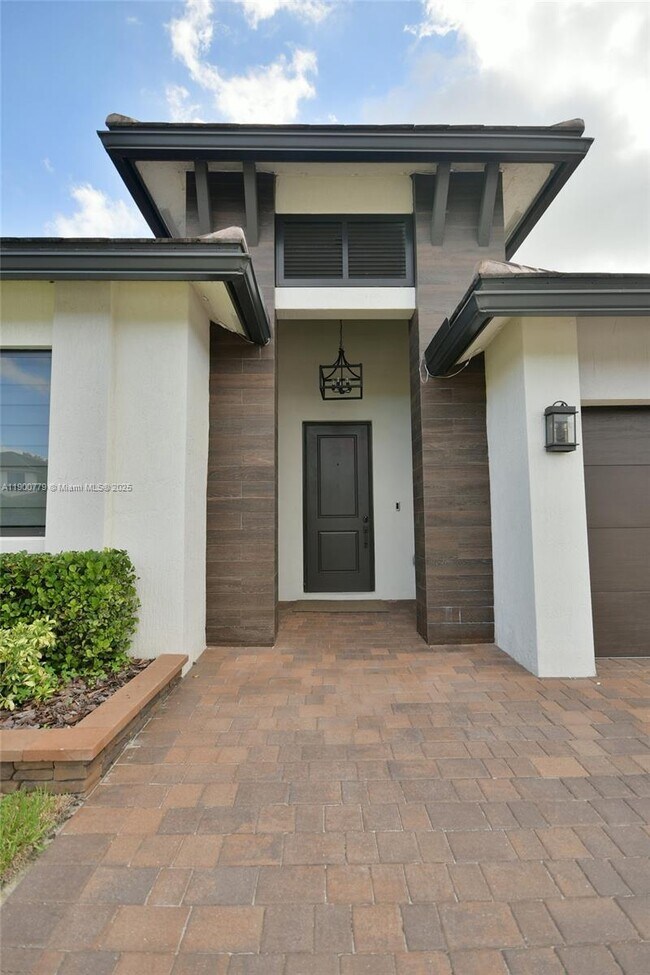 Foto del edificio - 4221 SW 178th Ave