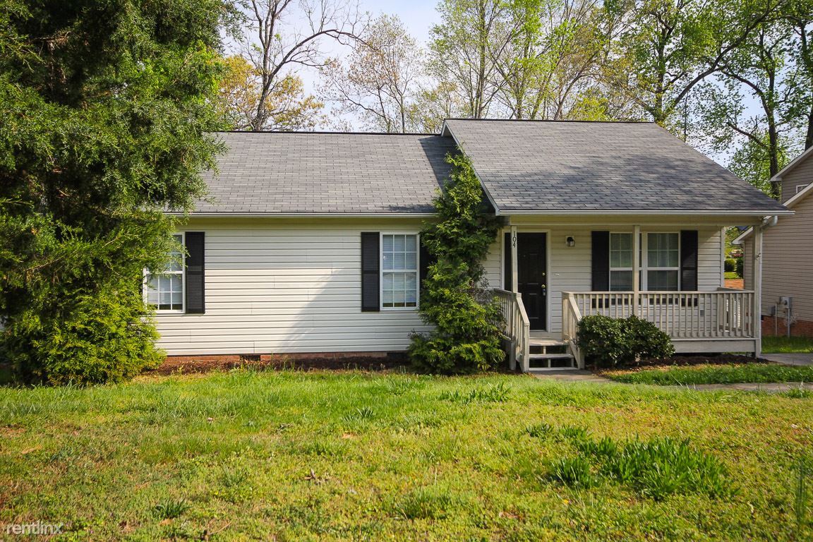 Primary Photo - 3 br, 2 bath House - 104 James Ave