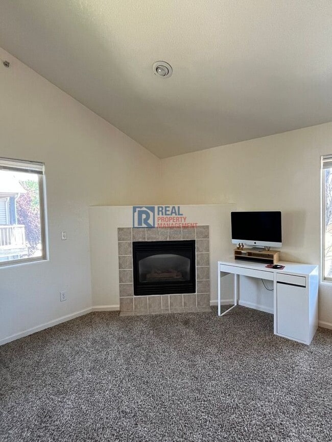 Building Photo - 18032 Becket Dr