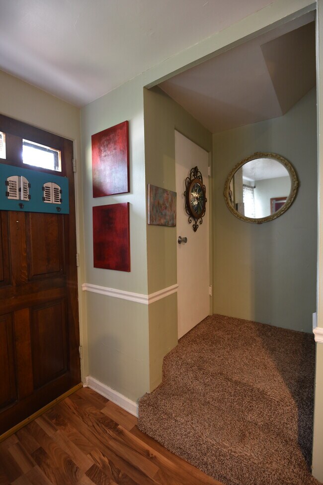 4 Faris Cir, Greenville, SC 29605 Townhome Rentals in Greenville SC