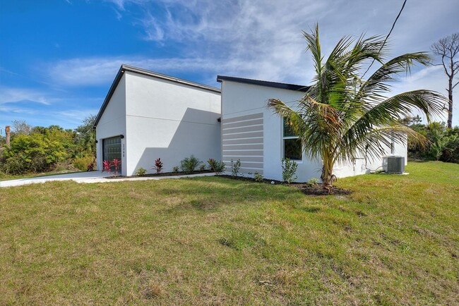 Building Photo - BRAND NEW Home! Modern, energy efficient h...