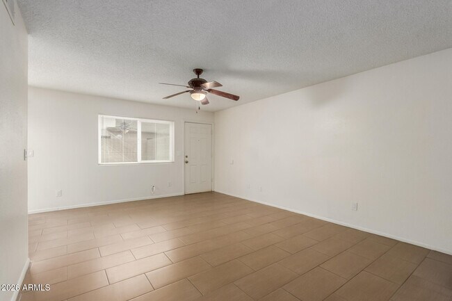 Foto del edificio - 860 E Brown Rd