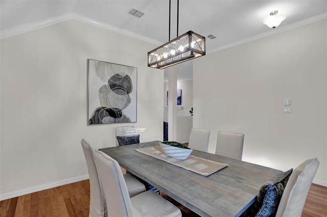 Foto del edificio - 9220 Azinger Dr