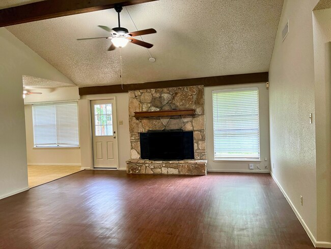 Foto del edificio - Beautiful 3 Bedroom Home in San Pedro Hills Near NEISD Schools