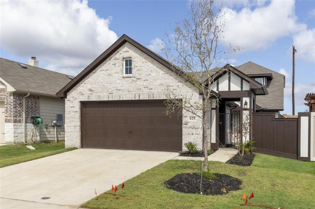 Photo - 625 Presidio St House