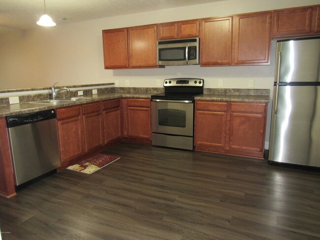 Foto del edificio - 216 Glen Cannon Drive