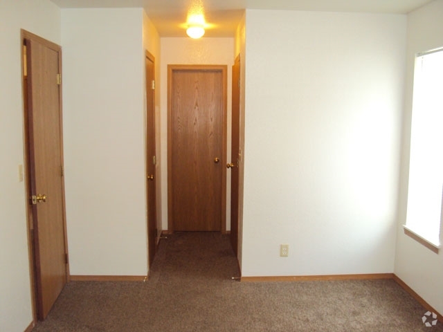 2 Bedroom - Rolling Hills at Elm Creek