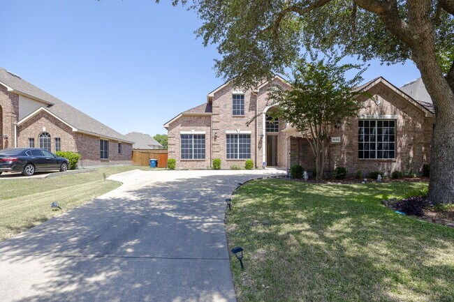 Building Photo - Spacious 4-Bedroom Home with Large Backyard in Rowlett