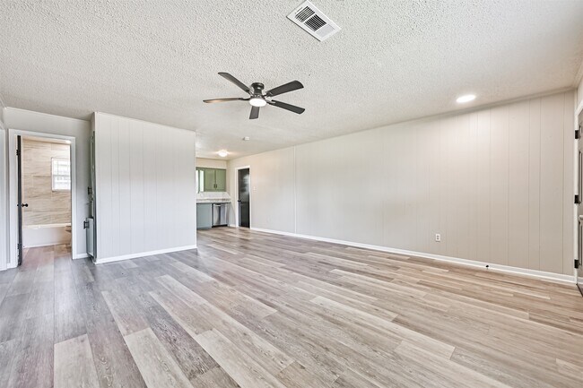Foto del edificio - 610 County Rd 157