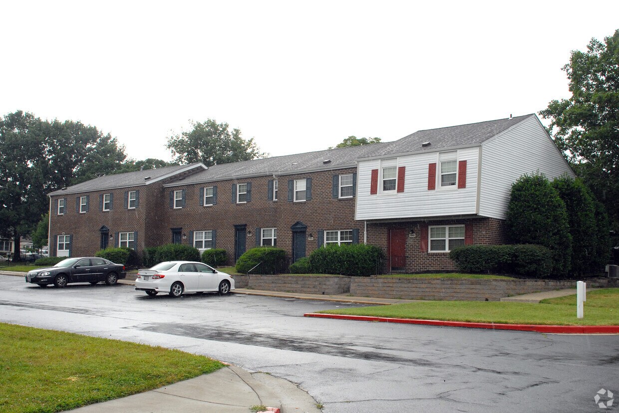 Building Photo - 7820 Darrell Henry Ct