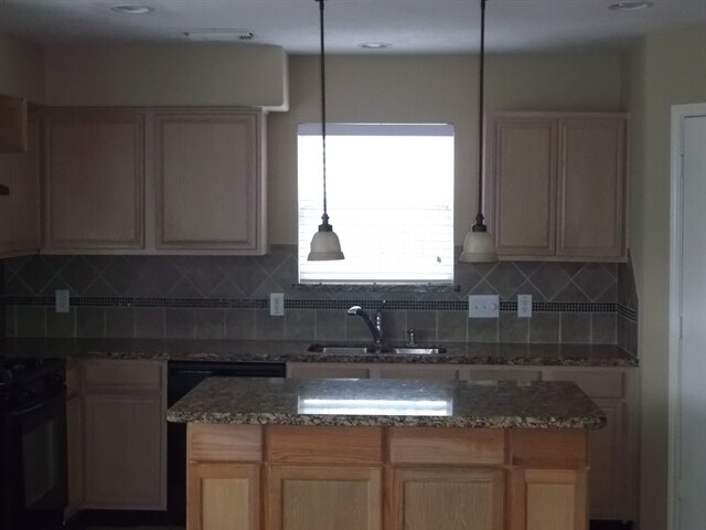 Building Photo - 15510 Fair Elm Court