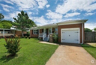 Building Photo - 1504 Johnston Dr