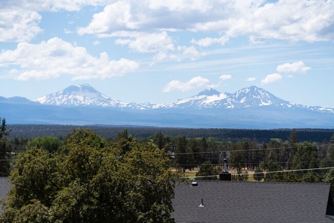 Building Photo - MOVE IN SPECIAL!  Brand New 2 Bedroom 2 Ba...