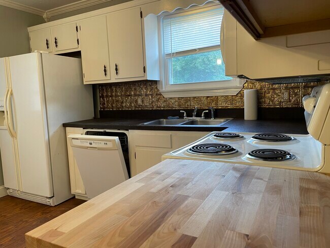 Foto del edificio - 162 Silver Dr