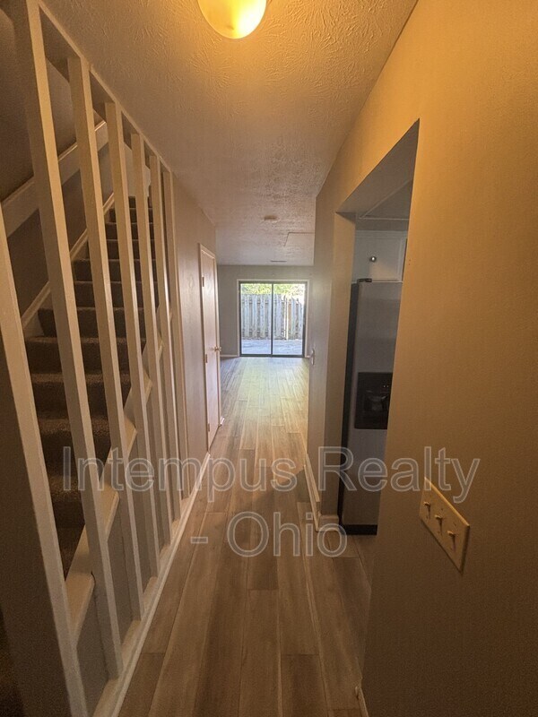 Foto del edificio - 10 King Arthur Ct