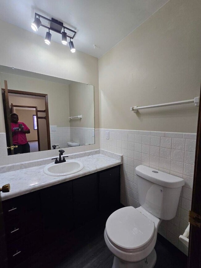 Foto del edificio - 2 Bedroom 1.5 Bathroom